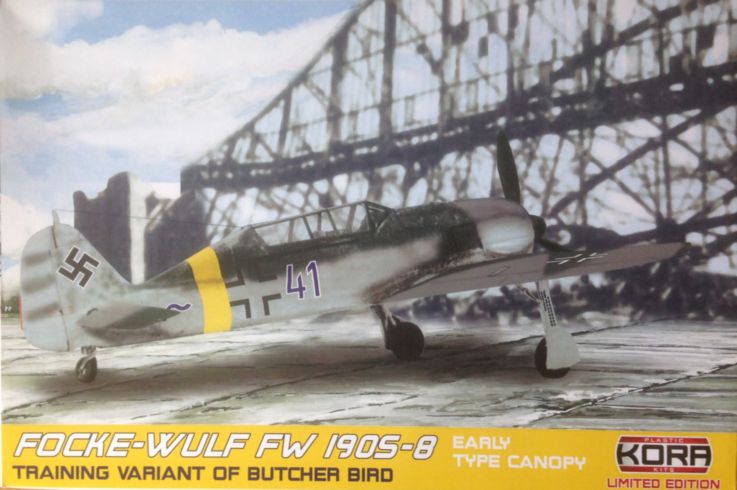 Focke-Wulf Fw-190S-8 German early canopy type